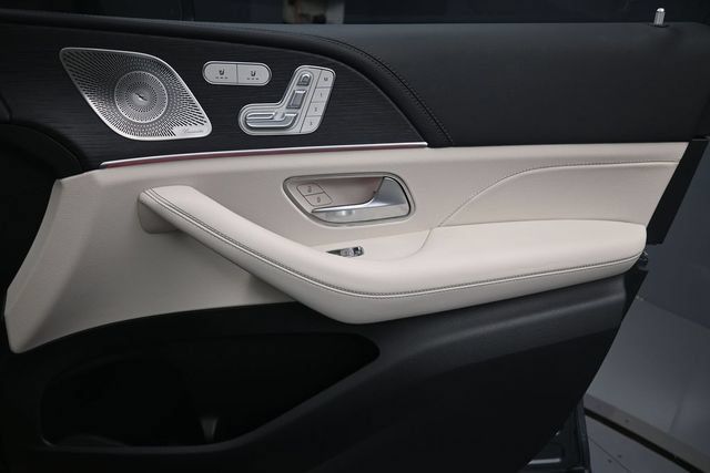 Certified 2026 Mercedes-Benz GLE 53 AMG 4MATIC Coupe image 32