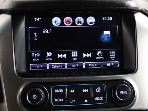 Used 2020 Chevrolet Suburban LT image 16