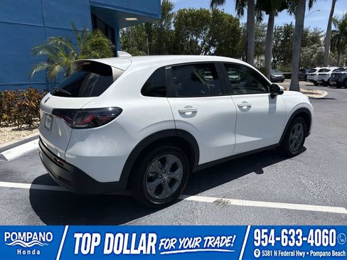Certified 2026 Honda HR-V LX image 9
