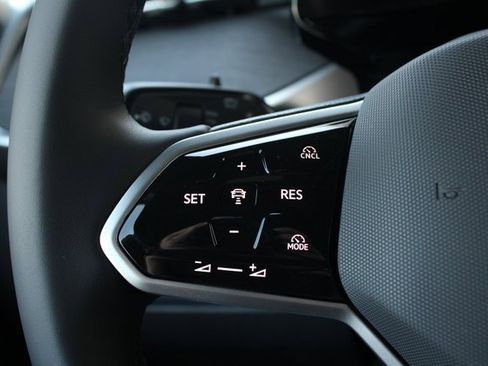 New 2025 Volkswagen ID. Buzz Pro S image 10