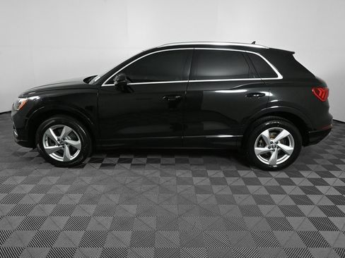 Used 2020 Audi Q3 2.0T Premium w/ Convenience Package image 3