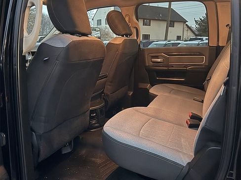 Used 2019 RAM 3500 Big Horn image 7