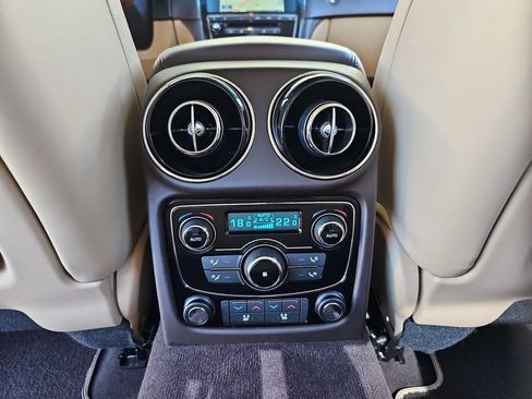 Used 2015 Jaguar XJ L Portfolio RWD image 22