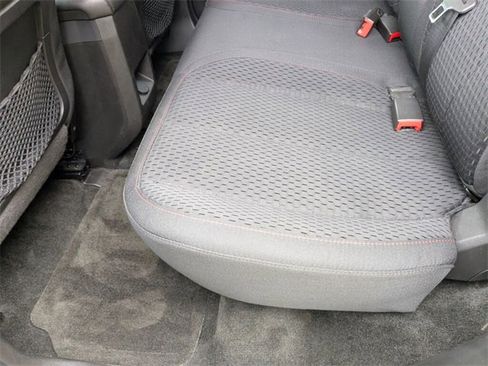 Used 2015 GMC Terrain SLE image 28