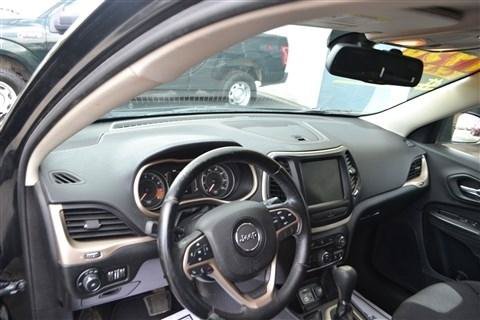 Used 2014 Jeep Cherokee Latitude FWD image 11