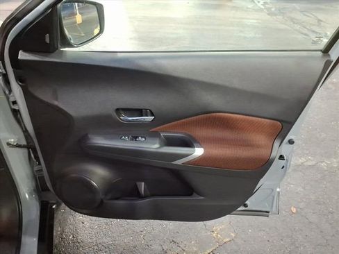 Used 2023 Nissan Kicks SR w/ Interior Electronics Package image 19