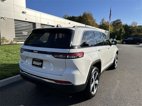 Used 2023 Jeep Grand Cherokee 4WD 4xe w/ Luxury Tech Group II image 8