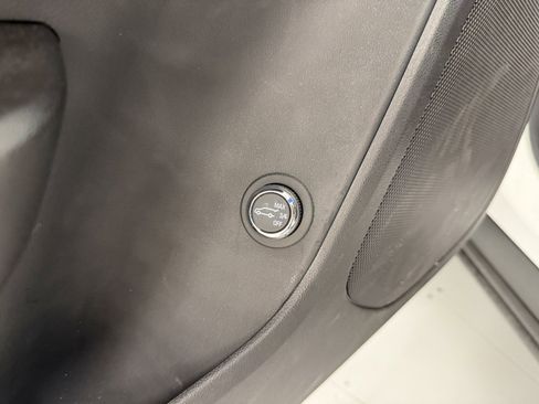 Used 2023 Chevrolet Blazer LT w/ Convenience Package image 29