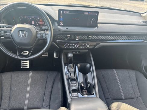 Used 2023 Honda Accord Sport image 14