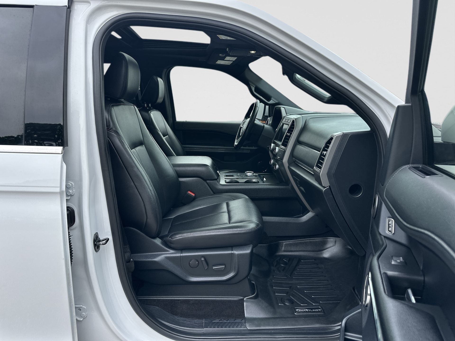 Used 2021 Ford Expedition XLT RWD image 28
