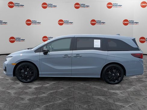 Certified 2025 Honda Odyssey Sport-L image 8