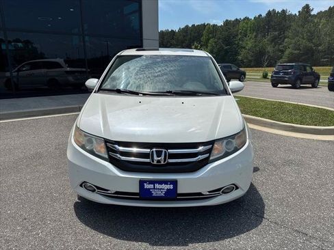 Used 2014 Honda Odyssey Touring image 2