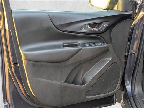 Used 2019 Chevrolet Equinox LT image 9