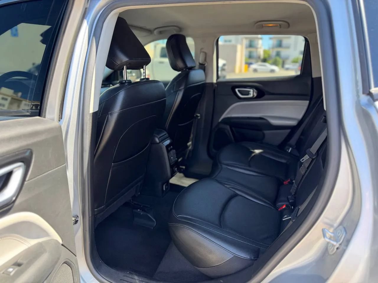Used 2022 Jeep Compass Limited AWD/4WD image 27