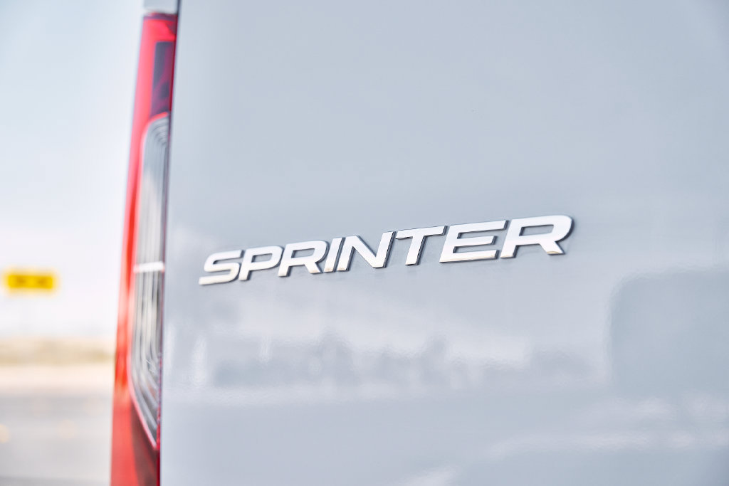 Used 2019 Mercedes-Benz Sprinter 144 image 16