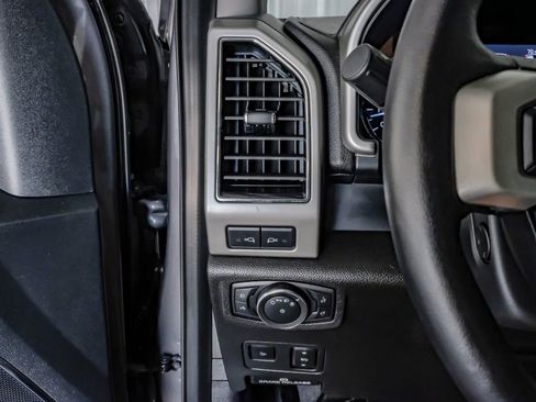 Used 2021 Ford F250 Lariat image 25