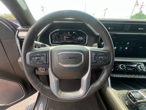 Used 2023 GMC Sierra 1500 Denali w/ Technology Package AWD/4WD image 37