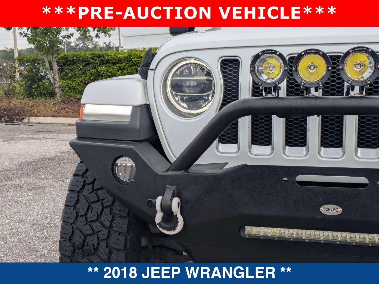 Used 2018 Jeep Wrangler Unlimited Sahara w/ LED Lighting Group AWD/4WD image 10