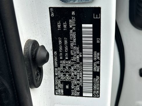 Used 2019 Toyota 4Runner TRD Off-Road Premium image 24