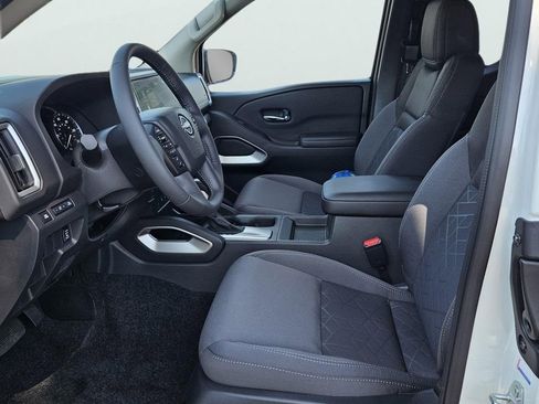 New 2025 Nissan Frontier SV w/ SV Convenience Package image 10