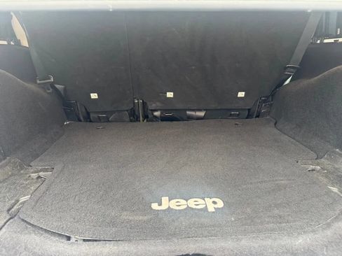 Used 2015 Jeep Wrangler Unlimited Sport AWD/4WD image 10