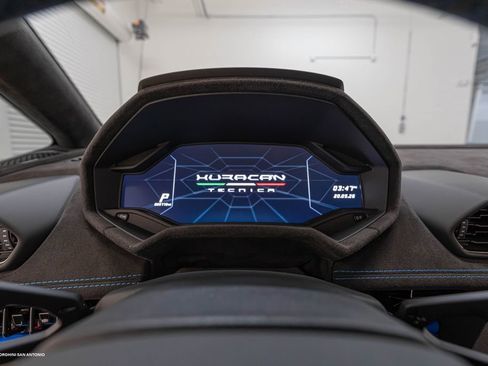 Used 2024 Lamborghini Huracan Tecnica RWD image 35