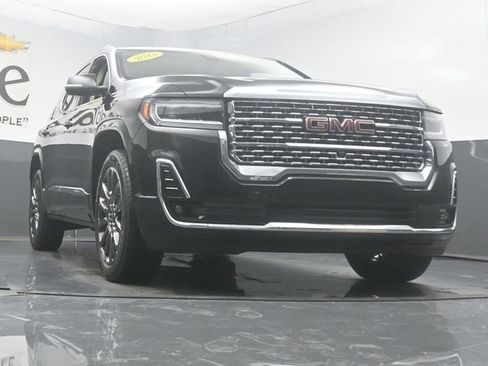 Used 2023 GMC Acadia Denali w/ Black Diamond Edition AWD/4WD image 3