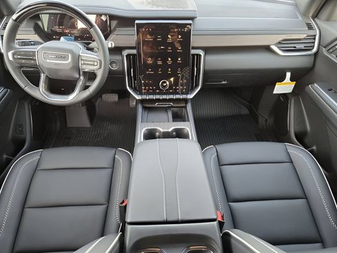 New 2026 GMC Acadia Denali w/ Super Cruise Package FWD image 19