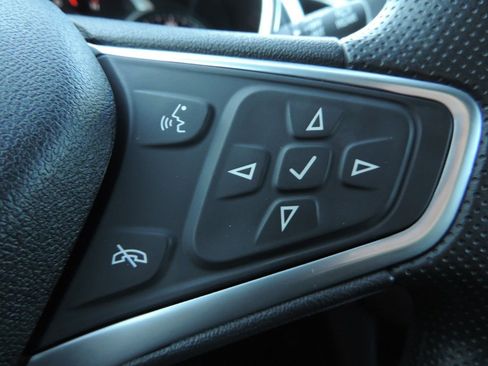 Used 2022 Chevrolet Equinox LT FWD image 27