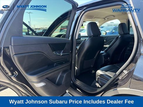 Used 2023 Lincoln Corsair AWD image 30