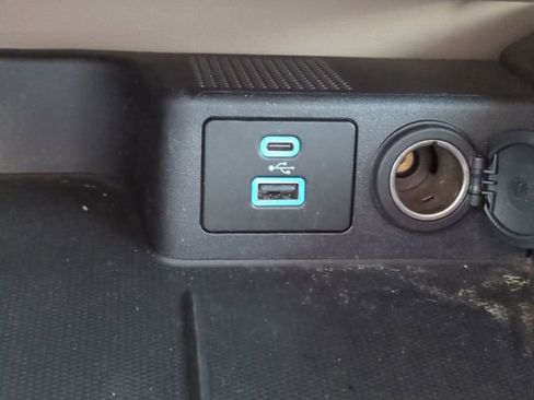 Used 2022 Ford Escape SEL image 22