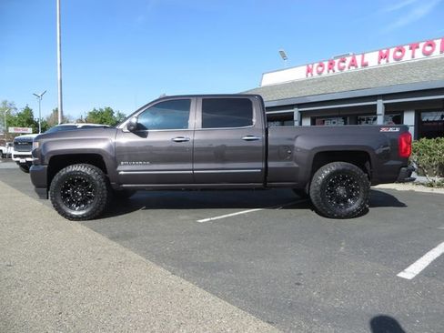 Used 2016 Chevrolet Silverado 1500 LTZ Z71 w/ LTZ Plus Package image 2