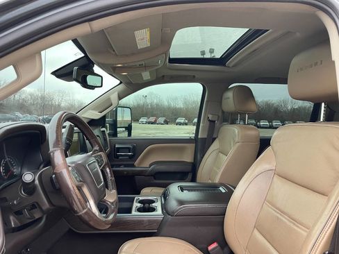 Used 2018 GMC Sierra 2500 Denali w/ Duramax Plus Package image 22