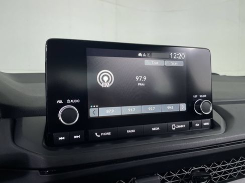 Used 2023 Honda Accord LX image 14