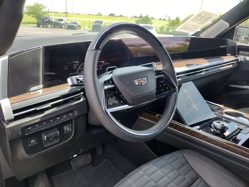 Used 2026 Cadillac Escalade Platinum Sport AWD/4WD image 30