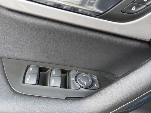 Used 2025 Chevrolet Blazer LT image 20