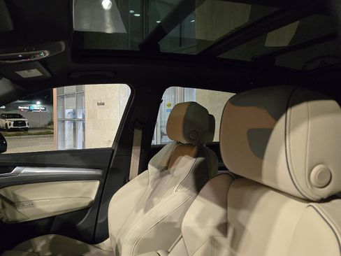 Used 2025 Audi Q5 2.0T Premium image 6