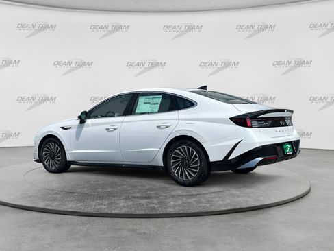 Used 2025 Hyundai Sonata SEL FWD image 5