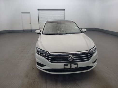 Used 2019 Volkswagen Jetta SE FWD image 14