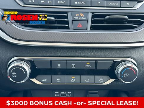 New 2025 Nissan Altima 2.5 SR image 22