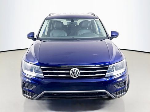 Used 2021 Volkswagen Tiguan SE FWD image 2