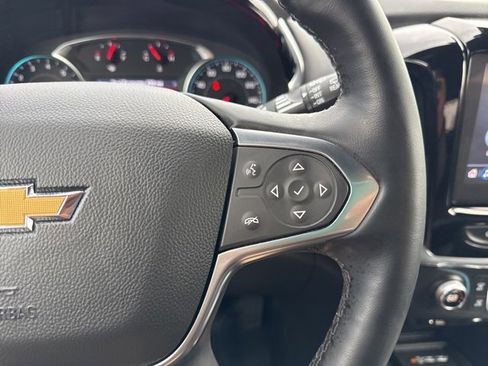 Used 2023 Chevrolet Traverse LT w/ LT Premium Package image 18
