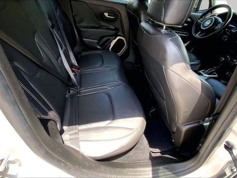 Used 2016 Jeep Renegade Limited FWD image 20