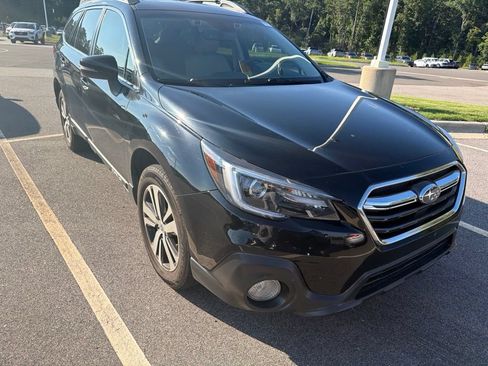 Used 2018 Subaru Outback 2.5i Limited AWD/4WD image 5