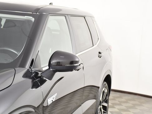 Used 2025 Mitsubishi Outlander SE AWD/4WD image 13