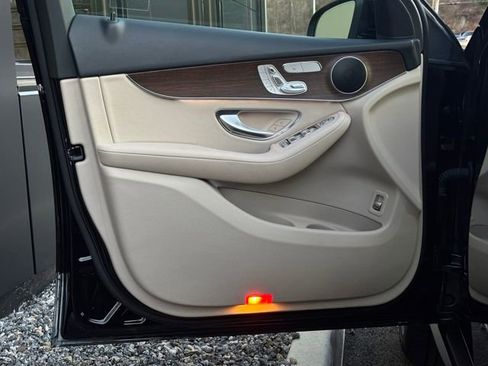 Certified 2022 Mercedes-Benz GLC 300 GLC 300 image 19