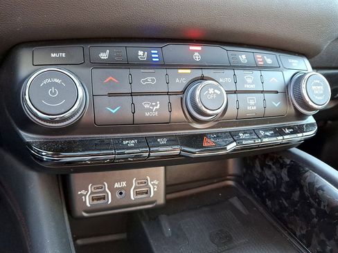 Used 2023 Dodge Durango R/T AWD/4WD image 19