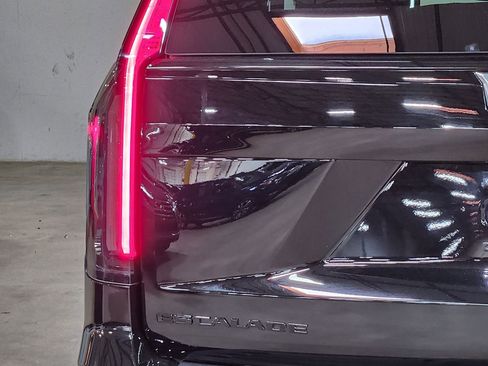 Used 2024 Cadillac Escalade Sport Platinum image 20