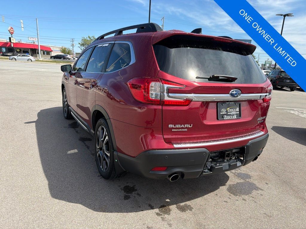 Used 2023 Subaru Ascent Limited w/ Technology Package AWD/4WD image 4