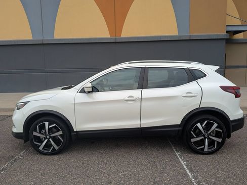 Used 2020 Nissan Rogue Sport SL w/ Premium Package AWD/4WD image 2